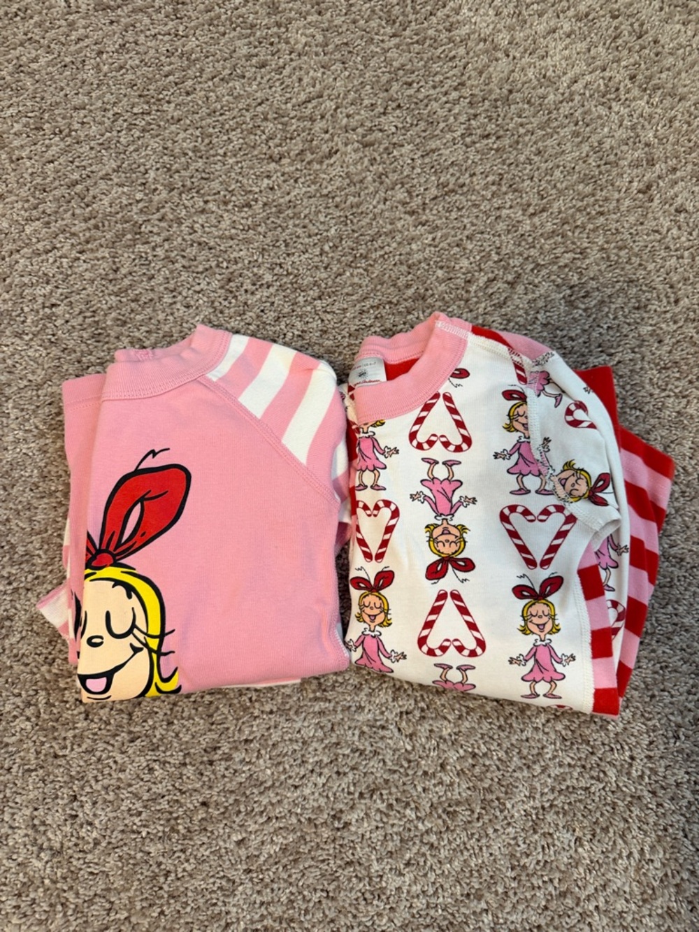 Set of 2 pajamas